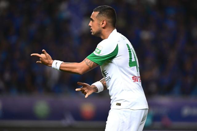 开云体育下载-【中超】莱昂纳多破门奥斯卡失单刀 沧州0比1浙江