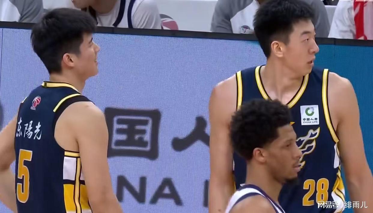 开云体育下载-恭喜广东队!朱芳雨正式发声,杜锋要换掉萨林杰了!